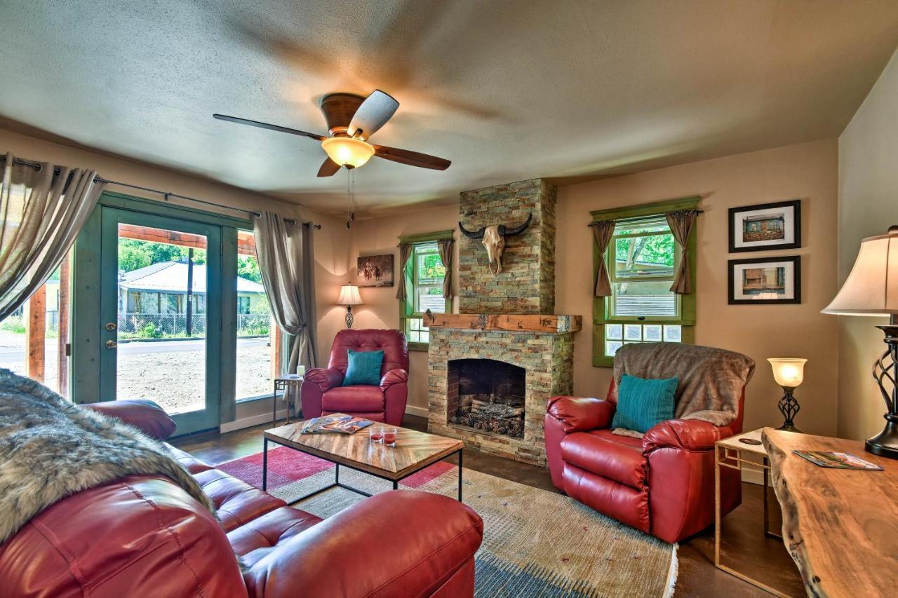 Cozy Home With Media Room Short Walk To Taos Plaza! Extérieur photo